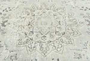 Antique Floral Traditional 5'6X8'9 Distressed Vintage Oriental Rug