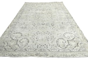 Antique Floral Traditional 5'6X8'9 Distressed Vintage Oriental Rug