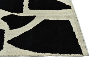 Cream & Black Tribal Modern 8X10 Moroccan Style Oriental Rug