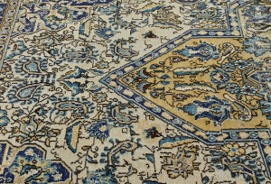 Semi Antique Cream Floral 3X6 Distressed Vintage Oriental Rug