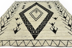 Cream & Black Tribal Modern 8'5X9'8 Moroccan Style Oriental Rug