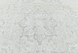 Antique Muted Beige Floral 6X9 Distressed Vintage Oriental Rug