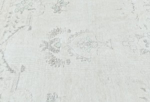 Antique Muted Beige Floral 6X9 Distressed Vintage Oriental Rug