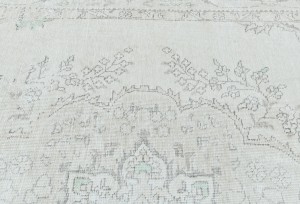 Antique Muted Beige Floral 6X9 Distressed Vintage Oriental Rug