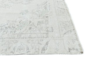 Antique Muted Beige Floral 6X9 Distressed Vintage Oriental Rug