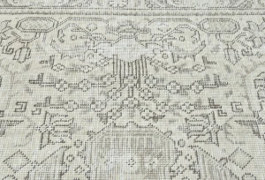 Antique Muted Beige Floral 8X11 Distressed Vintage Oriental Rug
