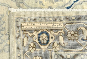 Muted Gray Geometric 4X6 Heriz Serapi Oriental Rug