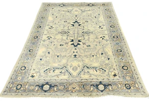 Muted Gray Geometric 4X6 Heriz Serapi Oriental Rug