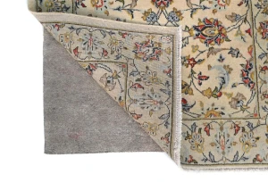 Vintage Cream Traditional 2'7X5'4 Kashan Persian Rug