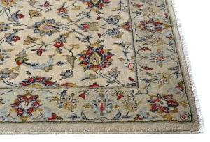Vintage Cream Traditional 2'7X5'4 Kashan Persian Rug