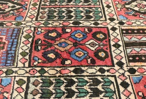 Semi Antique Cream Floral 2'4X4'2 Bakhtiari Persian Rug