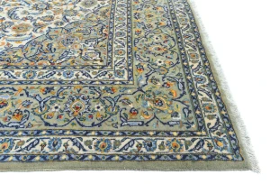 Semi Antique Cream Traditional 7X11 Kashan Persian Rug