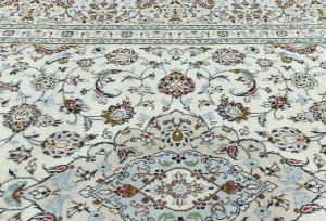 Vintage Cream Traditional 6'3X9'5 Kashan Persian Rug