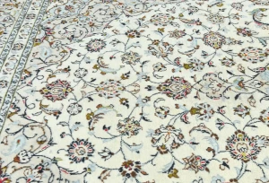 Vintage Cream Traditional 6'4X9'6 Kashan Persian Rug