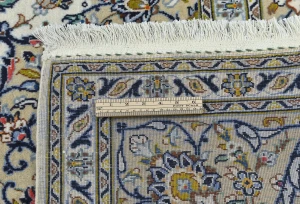 Vintage Cream Traditional Floral 6'7X9'4 Kashan Persian Rug