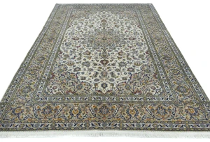 Vintage Cream Traditional Floral 6'7X9'4 Kashan Persian Rug