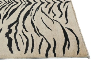 Cream & Black Abstract Modern 5X8 Kazak Pakistan Rug