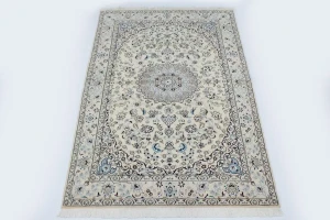Cream Traditional Classic 5X8'5 Nain Persian Rug
