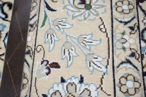 Cream Traditional Classic 5X8'5 Nain Persian Rug