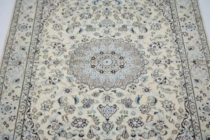 Cream Traditional Classic 5X8'5 Nain Persian Rug