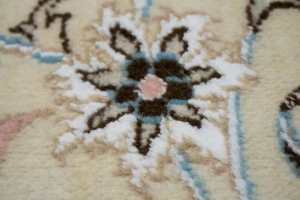 Cream Traditional Classic 5X8'5 Nain Persian Rug