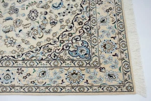Cream Traditional Classic 5X8'5 Nain Persian Rug