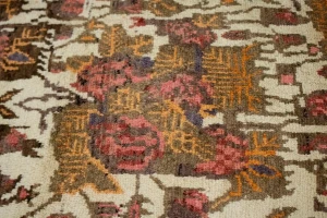 Muted Cream Semi Antique Floral 6'6X9'4 Sirjan Persian Rug