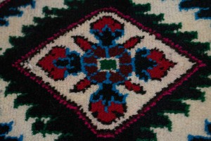 Cream & Pink Tribal 1X2 Hamedan Persian Rug