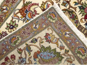 Vintage Cream Traditional Floral 2X3 Kashan Persian Rug
