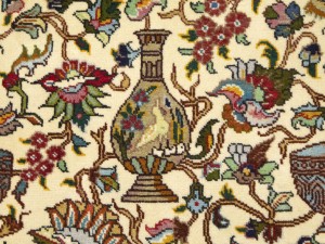 Vintage Cream Traditional Floral 2X3 Kashan Persian Rug