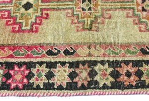 Antique Muted Beige Tribal 5X8 Distressed Vintage Oriental Rug
