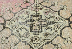 Antique Muted Beige Tribal 4'2X6'5 Distressed Vintage Oriental Rug