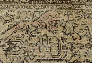 Muted Traditional Floral 6'5X9'3 Distressed Tabriz Persian Rug