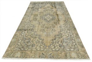 Muted Traditional Floral 5'5X9'5 Distressed Tabriz Persian Rug
