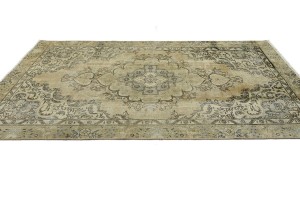 Muted Traditional Floral 5'5X9'5 Distressed Tabriz Persian Rug