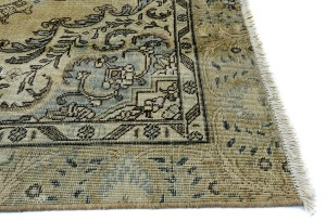 Muted Traditional Floral 5'5X9'5 Distressed Tabriz Persian Rug