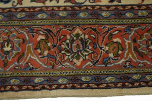 Vintage Cream Floral 8X11 Sarouk Persian Rug