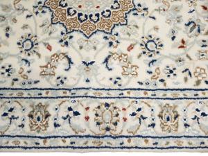 Cream Floral 2X20 Indo-Nain Oriental Runner Rug