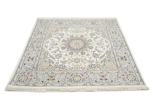 Cream Floral Classic 6X6 Indo-Nain Oriental Square Rug