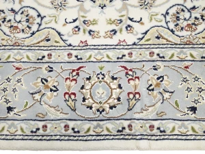 Cream Floral Classic 6X6 Indo-Nain Oriental Square Rug