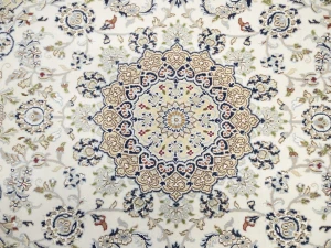 Cream Floral Classic 6X6 Indo-Nain Oriental Square Rug