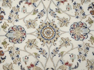 Cream Floral 6X6 Indo-Nain Oriental Round Rug