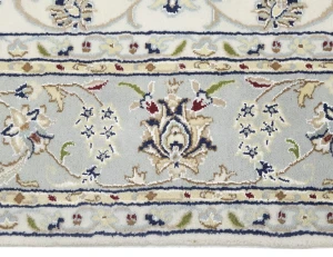 Cream Floral 7X10 Indo-Nain Oriental Rug