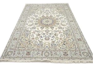 Cream Floral 7X10 Indo-Nain Oriental Rug