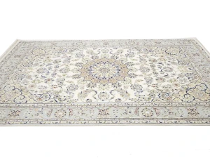 Cream Floral 7X10 Indo-Nain Oriental Rug