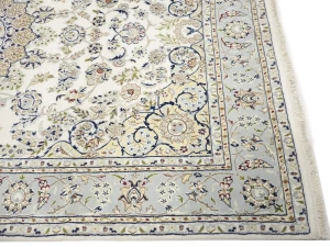 Cream Floral 7X10 Indo-Nain Oriental Rug