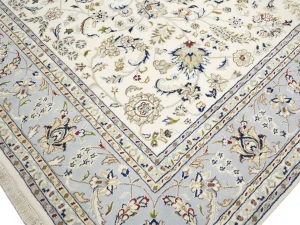 Cream Floral 8X10 Indo-Nain Oriental Rug