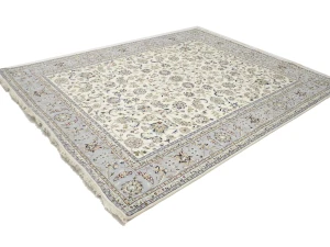 Cream Floral 8X10 Indo-Nain Oriental Rug