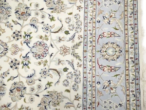 Cream Floral 8X10 Indo-Nain Oriental Rug