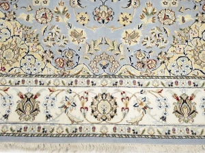 Light Blue Floral 5X8 Indo-Nain Oriental Rug